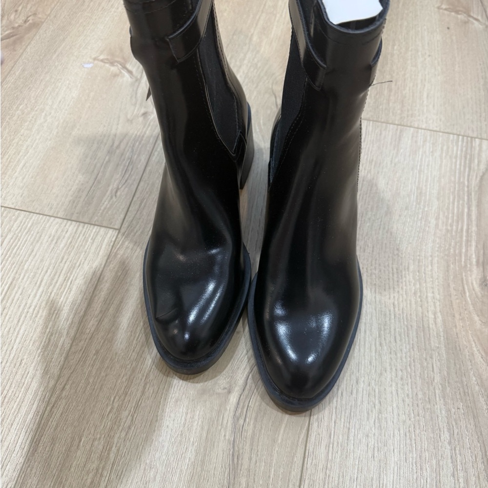 Zara Black Glossy Chelsea Ankle Boots